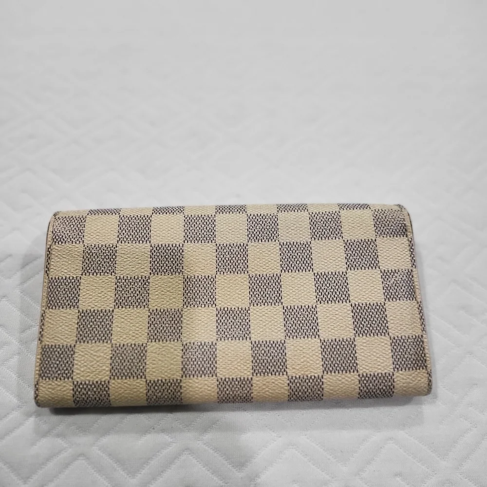 Louis Vuitton Damier Azur Canvas Sarah Long Wallet.  Authentic